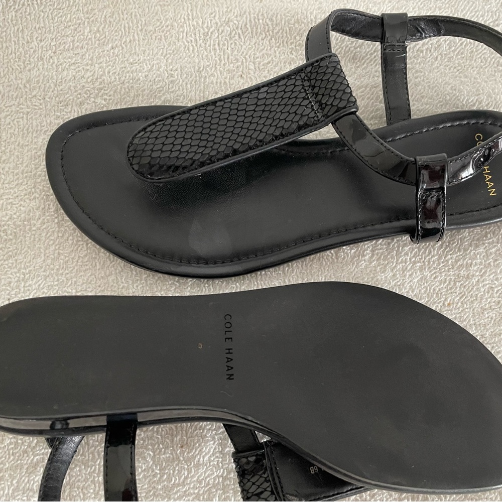 Cole Haan Black Patent Leather Snake Thong T Strap Flat Sandals
6M - Picture 4 of 6